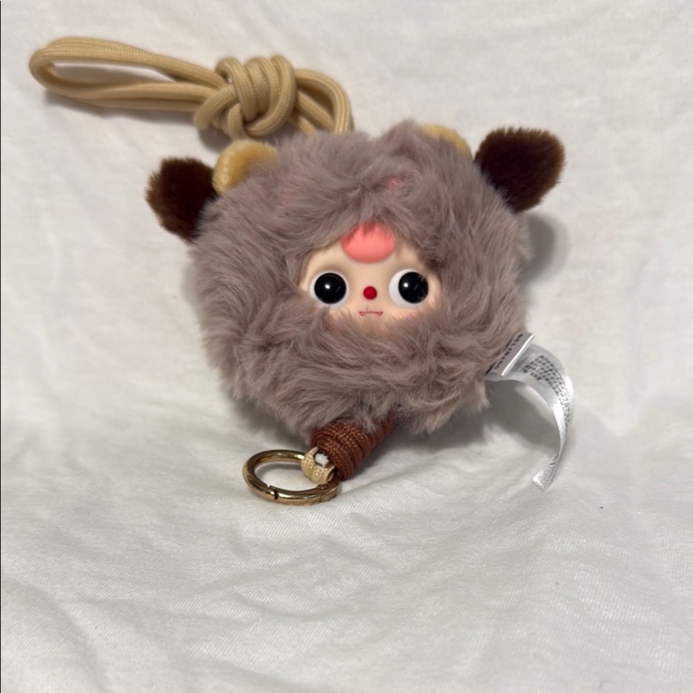 Charming Lucky Meow 2: Ram lanyard